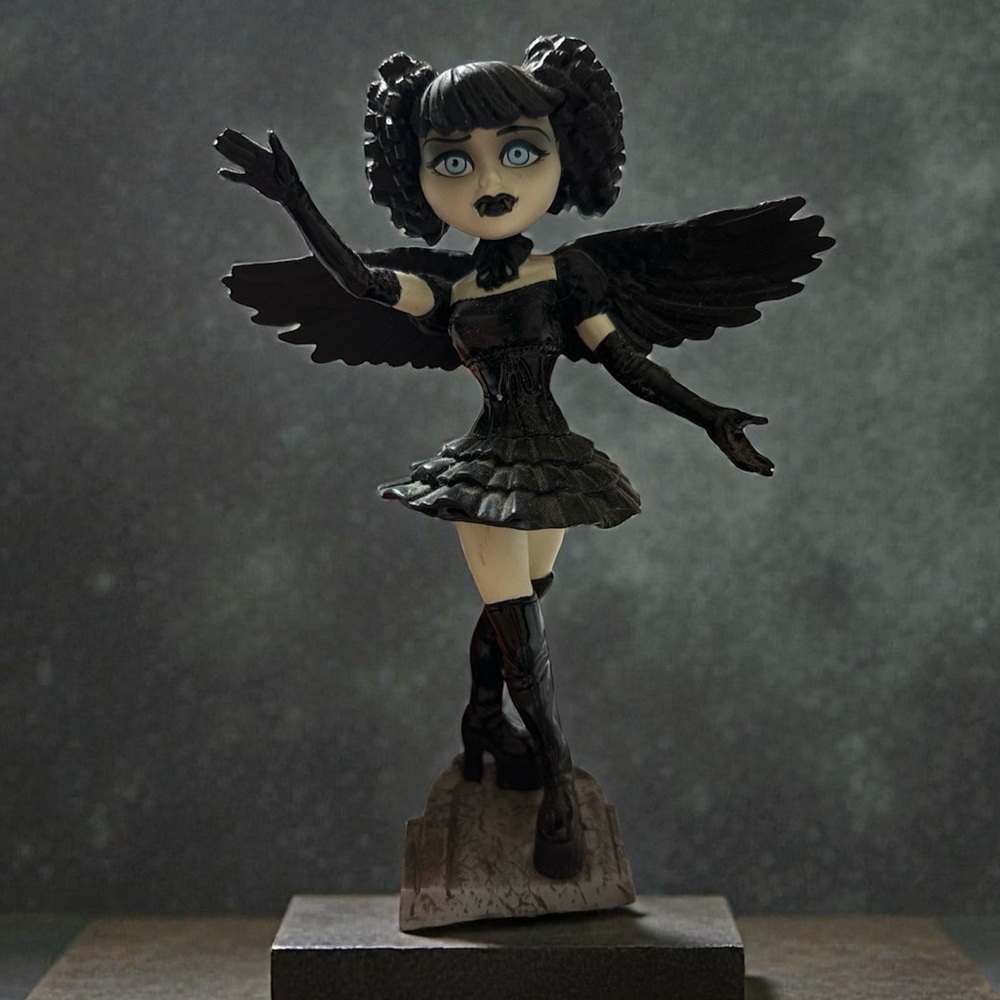 Bleeding Edge Angelica Noir